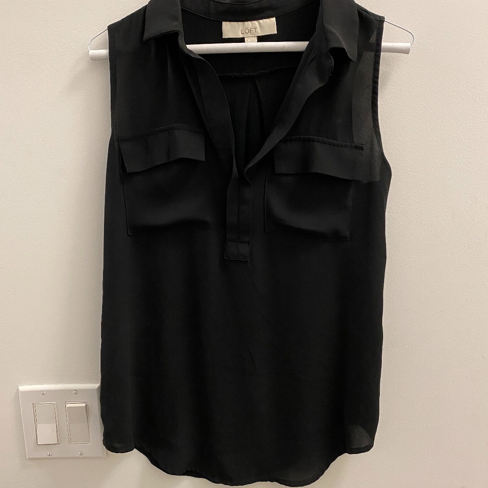 Sleeveless blouse